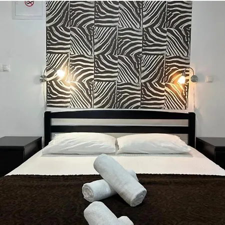 Affabilis Vip House 트로기르